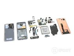 Samsung packt zwar eine ganze Menge Hardware in das S20 Ultra, der Aufpreis beim Kunden ist aber dennoch enorm. (Bild: iFixit)