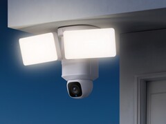 E30: Neue Kamera mit Flutlicht (Bildquelle: Anker)