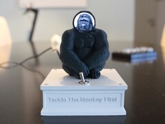 Dank modernster Technologie kann ein Gorilla aus dem 3D-Drucker mithilfe eines Raspberry Pi nun auch Werke von Shakespeare vortragen (Bild: YamS1)