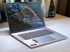 OLED und Ryzen 7: Lenovo IdeaPad Slim 5 15ARP10 (Bild: Andreas Osthoff)