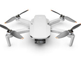 Mit der DJI Mini 3 (Pro) steht der Nachfolger der hier zu sehenden DJI Mini 2 unmittelbar bevor. (Bild: DJI)