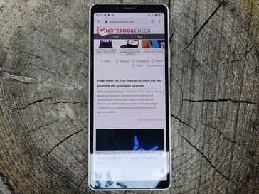 Sony Xperia 10 II im Außeneinsatz