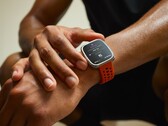 Die Amazfit Active 2 wird ab sofort auch mit eckigem statt rundem Display angeboten. (Bildquelle: Amazfit)