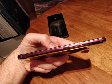 HTC 12 Plus: Hardware-Buttons mit Force Feedback