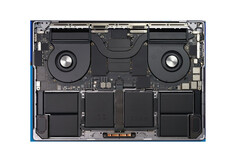 Das neue MacBook Pro setzt auf ein aufgerüstetes Kühlsystem, um die Performance des M1 Max ausschöpfen zu können. (Bild: @L0vetodream)
