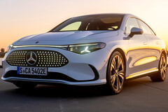 Mercedes-Benz verzeichnet den stärksten Aufstieg im Ranking und klettert mit starken Innovationen direkt in die Top 5 (Bild: Mercedes-Benz CLA 250+ mit EQ Technologie).