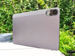 Das Redmi Pad 2 setzt auf ein 7,4 Millimeter dünnes Metallgehäuse.
