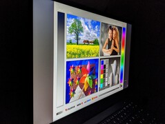 Schenker VIA 15 - Blickwinkelstabilität