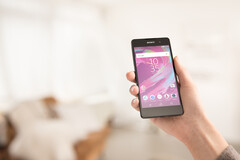 Ordentlich ausgestattet in die Einsteiger-Klasse: Das Sony Xperia E5.