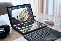 Samsung Display soll ein OLED-Panel entwickeln, das aufgeklappt und anschließend ausgerollt werden kann. (Bild: Notebookcheck)