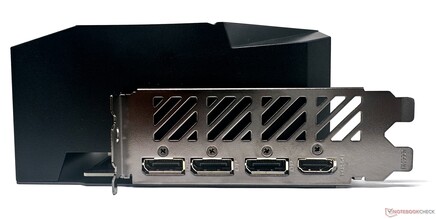 Aorus GeForce RTX 4070 Ti Master - Anschlüsse: 3x DisplayPort 1.4a-out, 1x HDMI 2.1-out