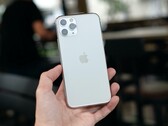 Apple setzt im Nachtmodus auf digitalen statt optischen Zoom. (Bild: Thai Nguyen, Unsplash)