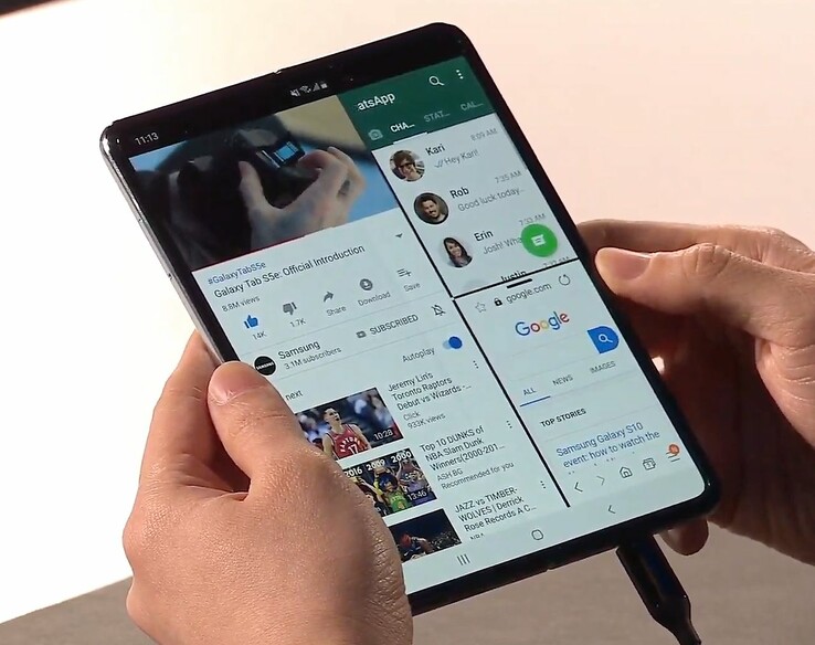 Drei Apps sind am Infinity-Flex-Display möglich, der Platz ist aber viel zu beschränkt.