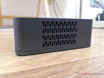 Links: keine Anschlüsse