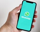 Meta führt für den Messenger WhatsApp schrittweise spezielle Kinder-Konten ein, die von den Eltern über eine PIN verwaltet werden.