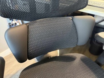 Die KI-Lordosenstütze samt Massage und Wärme