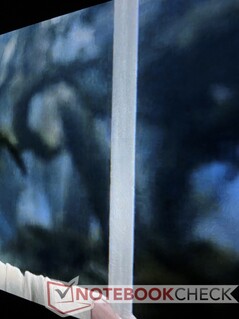 Keine Farbstreifen oder Regenbogeneffekte in kontrastreichen Bereichen.