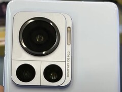 Das Motorola Frontier dürfte als Edge 30 Ultra mit 200 Megapixel-Kamera und Snapdragon 8 Gen 1+ starten, auch weitere Motorola Edge 30-Varianten sind geplant.