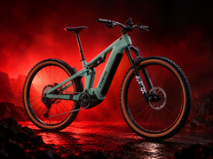 Das Trek Powerfly+ FS 8 Gen 4 ist ein neues E-MTB mit dem Bosch Performance Line CX Mittelmotor