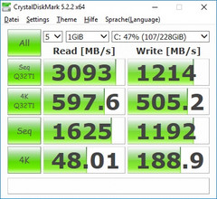 SSD: Crystaldiskmark 5