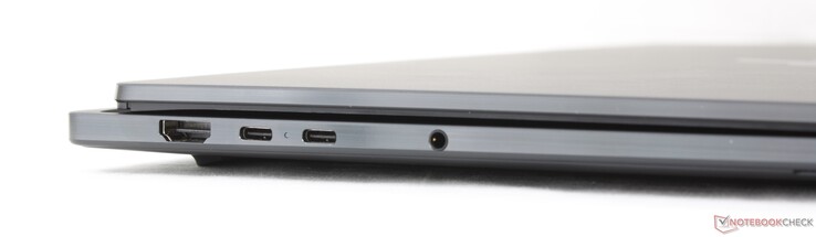 Links: HDMI 2.1, 2x USB-C 4.0 (40 Gbit/s) mit DisplayPort 2.1 + Power Delivery 3.2, 3,5-mm-Headset-Anschluss