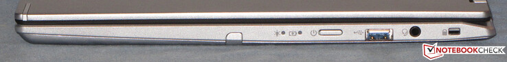 Rechte Seite: Einschaltknopf, USB 3.2 Gen 1 (Typ A), Audiokombo, Steckplatz für ein Kabelschloss