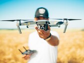 Ende Oktober 2022 veröffentlicht DJI ein neues Update für die Mini 3 Pro Drohne. Die Mavic 3 Classic ist erstmals in der Verpackung zu sehen. (Bild: David Henrichs)