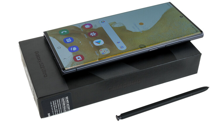 Test Samsung Galaxy S22 Ultra 5G - Die Fusion zweier Smartphone-Modelle -  Notebookcheck.com Tests