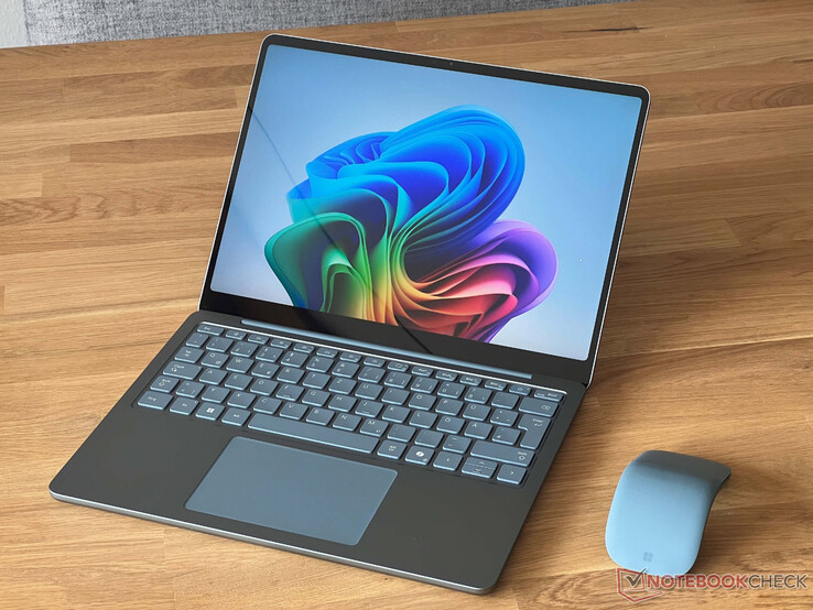 Der 13 Zoll Surface Laptop