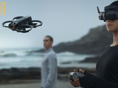 Die DJI Avata 2 soll sich auch mit einer entsprechenden FPV-Brille nutzen lassen (Bild via Igor Bodganov)