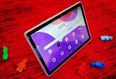 Das Lenovo Tab M9 ist dank 33% Rabatt so günstig wie nie zuvor erhältlich (Bild: Florian Schmitt)