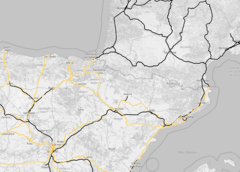 Spanien ist ein traditionelles Breitspurland (gelb). Die Hochgeschwindigkeitsstrecken sind jedoch in Normalspur ausgeführt. (Bild:  © OpenStreetMap contributors)