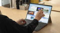 Das Surface Pro X wird günstiger (Bild: Microsoft)