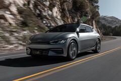 Der Kia EV6 Long Range kommt, wie viele andere Elektroautos auch, im Alltagstest nicht auf seine offiziell angegebene Reichweite von 528km (Bild: Kia)