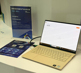 Der Laptop aus einem anderen Blickwinkel