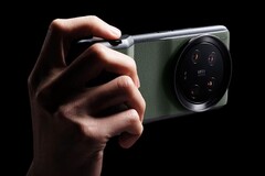 Xiaomi verhindert nicht, dass der Kamera-Handgriff des Xiaomi 13 Ultra mit Konkurrenz-Smartphones verwendet wird. (Bild: Xiaomi)