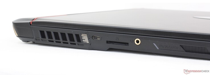 Links: USB-C 3.2 Gen. 2 mit Thunderbolt 4, SD-Reader, 3,5-mm-Audioanschluss