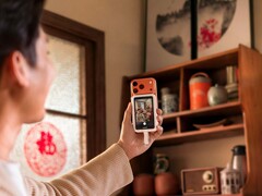 Insta360 Snap: Zusatzdisplay für das Smartphone