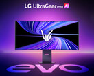 Der 45GX950B verzichtet auf die Bezeichnung "UltraGear OLED" und setzt stattdessen auf LGs neuere "UltraGear Evo" Marke