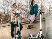 Den straßenzugelassenen E-Scooter Bluewheel IX500 gibt es derzeit bei Amazon zum günstigen Preis. (Bild: Amazon)