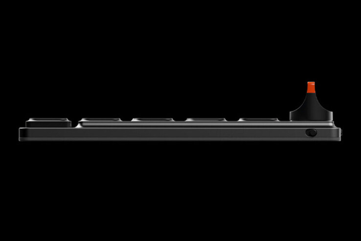 Die EMO Altar II ist 4,75 mm dünn und verwendet echte mechanische Switches, deren Spannfedern seitlich angeordnet sind, damit sie in das flache Gehäuse passen.