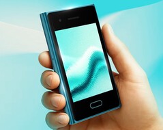 Das HMD Touch 4G ist ein geradezu winziges, mäßig smartes Handy. (Bildquelle: HMD Global)