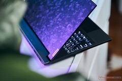 Das Lenovo Legion 9i packt eine Wasserkühlung ins dünne Gaming-Notebook. (Bild: Alexander Wätzel, Notebookcheck)