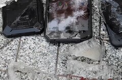 Das Nomu S30 überlebt 36 Stunden Eis und Wasser. Für die Leistung ist es überaus günstig.