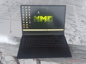 Schenker XMG Core 15: Solider Gaming-Laptop mit externer Wasserkühlung überzeugt in Kernbelangen (Bild: Eigenes)