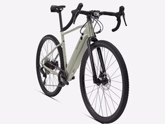 Van Rysel E-Gravelbike E-GRVL AF: E-Rennrad eignet sich auch für Feld- und Waldwege (Bildquelle: Decathlon)