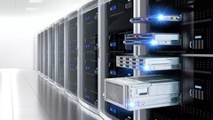 Server-Racks mit speziellen Schienen. King Slide kontrolliert 80% des Marktes für diese Bauteile