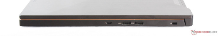 rechts: USB Typ-C mit Thunderbolt 3, 2x USB 3.0, Kensington Lock