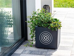 Revox bietet jetzt einen Lautsprecher in Form eines Pflanzentopfs an. (Bild: Revox)