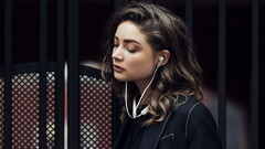 Urbanista Rome: Bluetooth-Halsband inklusive Earphones für 70 Euro